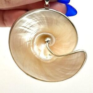 Mother of Pearl Spiral Sea Shell Sterling Silver‎ Pendant